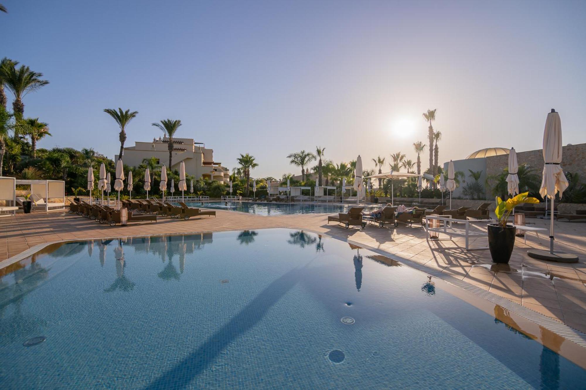 Quinta Da Boa Nova - Cheerful And Spacious 2-bedroom Duplex Villa Estombar