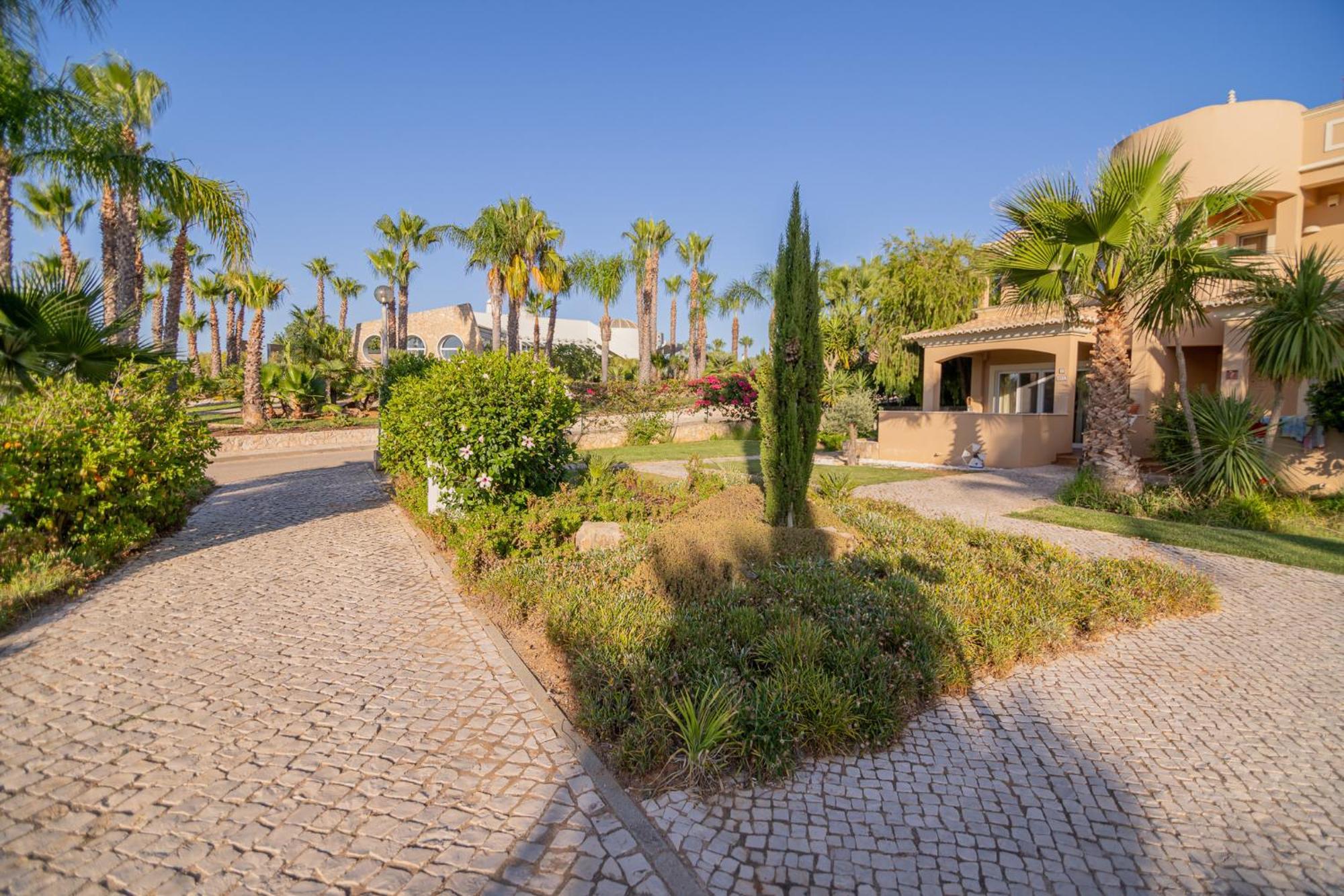 Villa Quinta Da Boa Nova - Cheerful And Spacious 2-bedroom Duplex Estombar